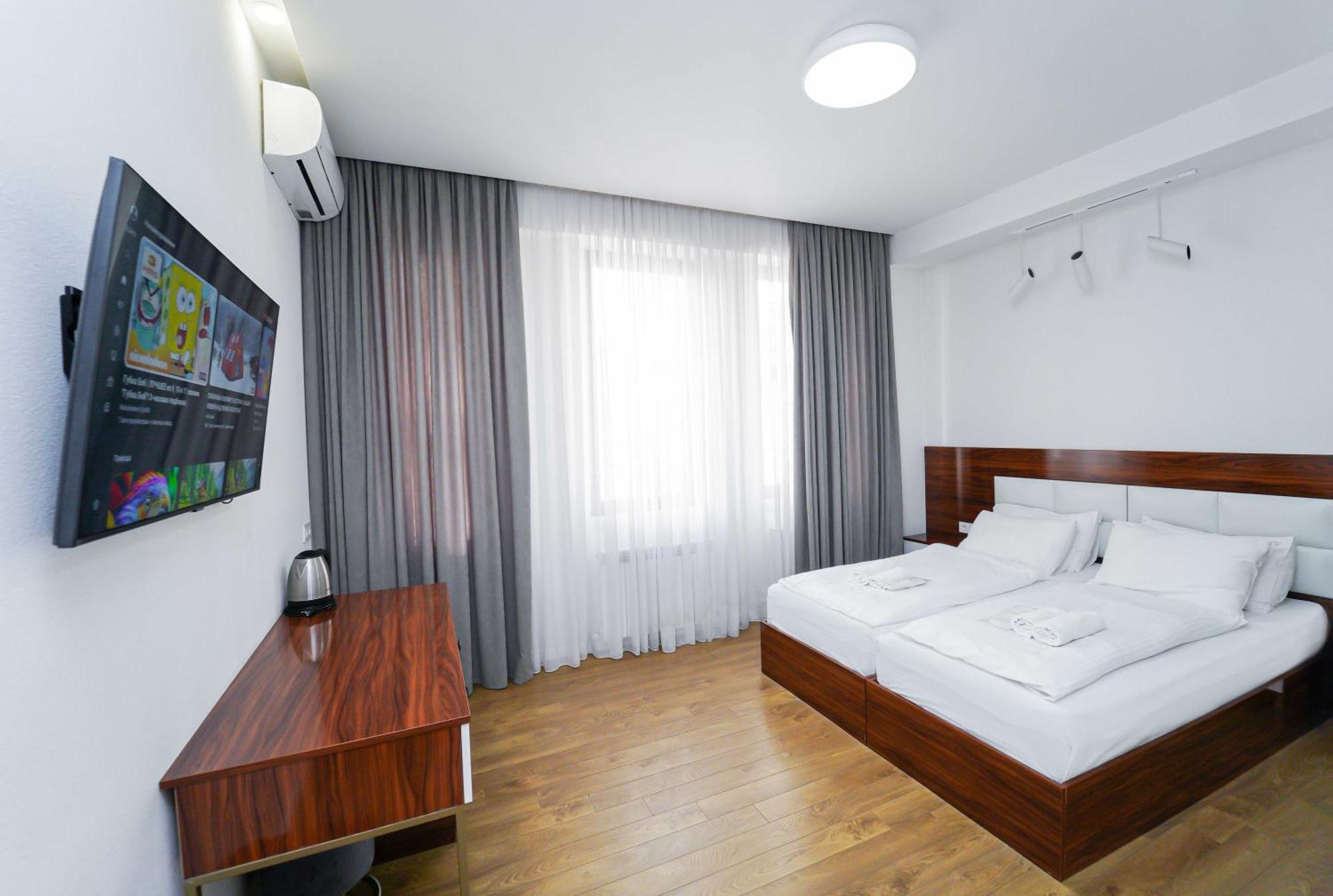 Hotel Type Rooms On Avenue Melikishvili, City Center Tbilisi Esterno foto