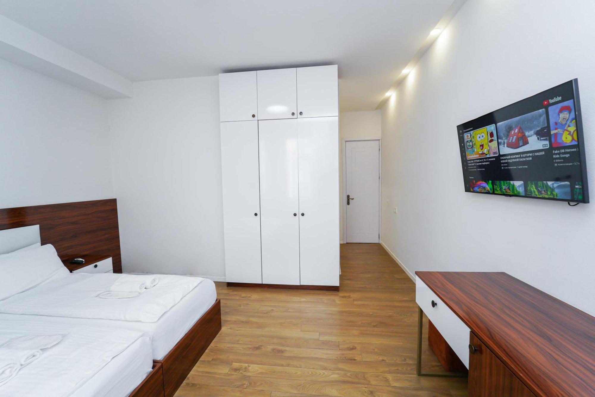 Hotel Type Rooms On Avenue Melikishvili, City Center Tbilisi Esterno foto